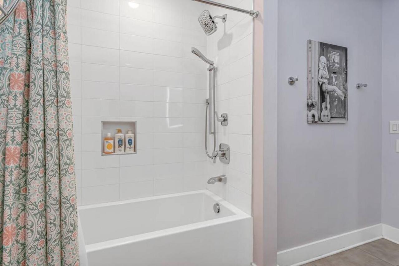 Nashville 3 Bed, 1 Bedroom With Washer, Dryer And Parking 外观 照片